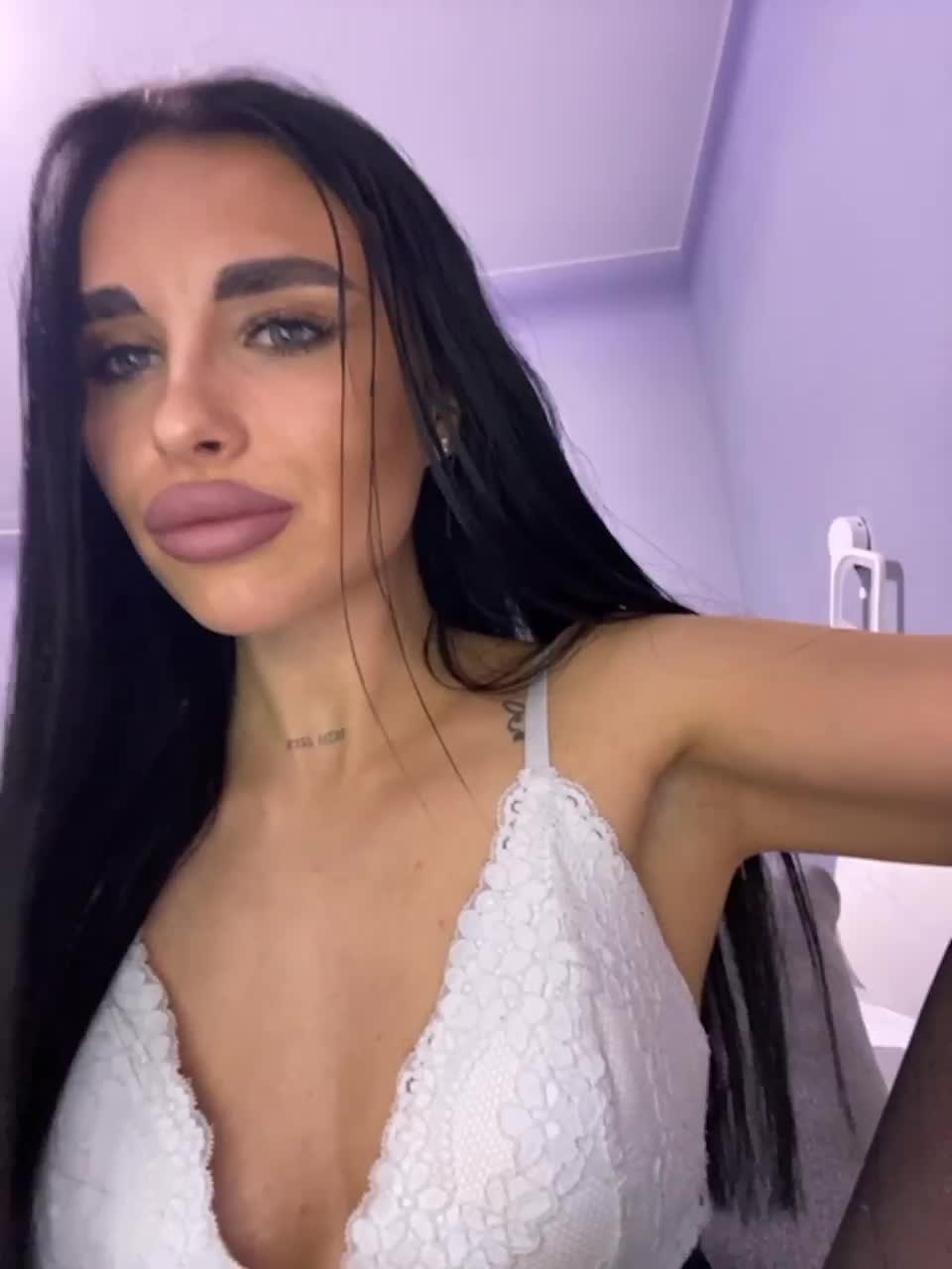 View or download file lonelynasty1 on 2024-01-18 from bongacams