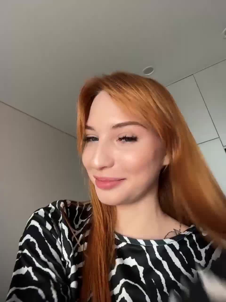 View or download file christi_candy on 2024-09-18 from bongacams