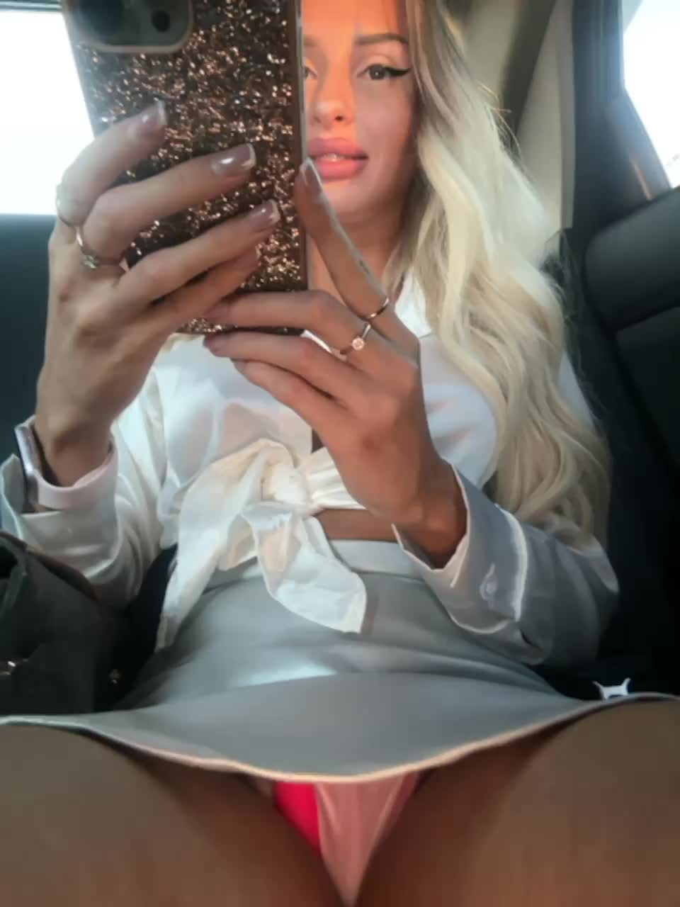 View or download file goldpussy69 on 2024-09-21 from bongacams