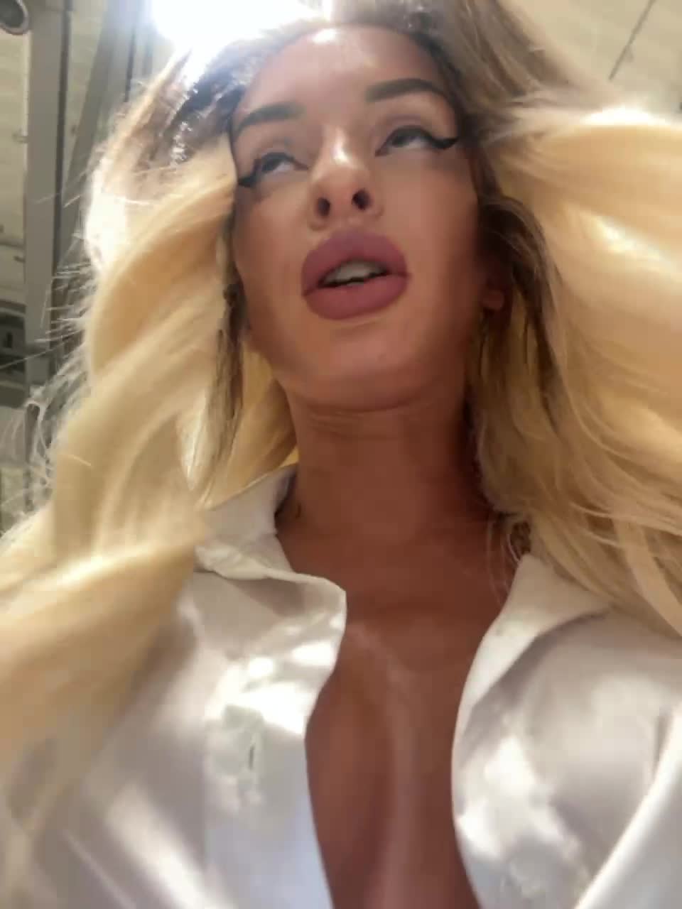 View or download file goldpussy69 on 2024-09-21 from bongacams