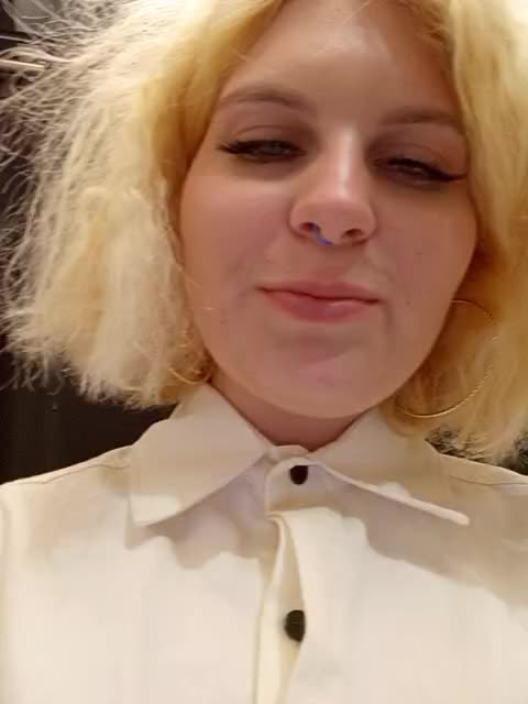 View or download file marie_outdoor on 2024-09-21 from bongacams