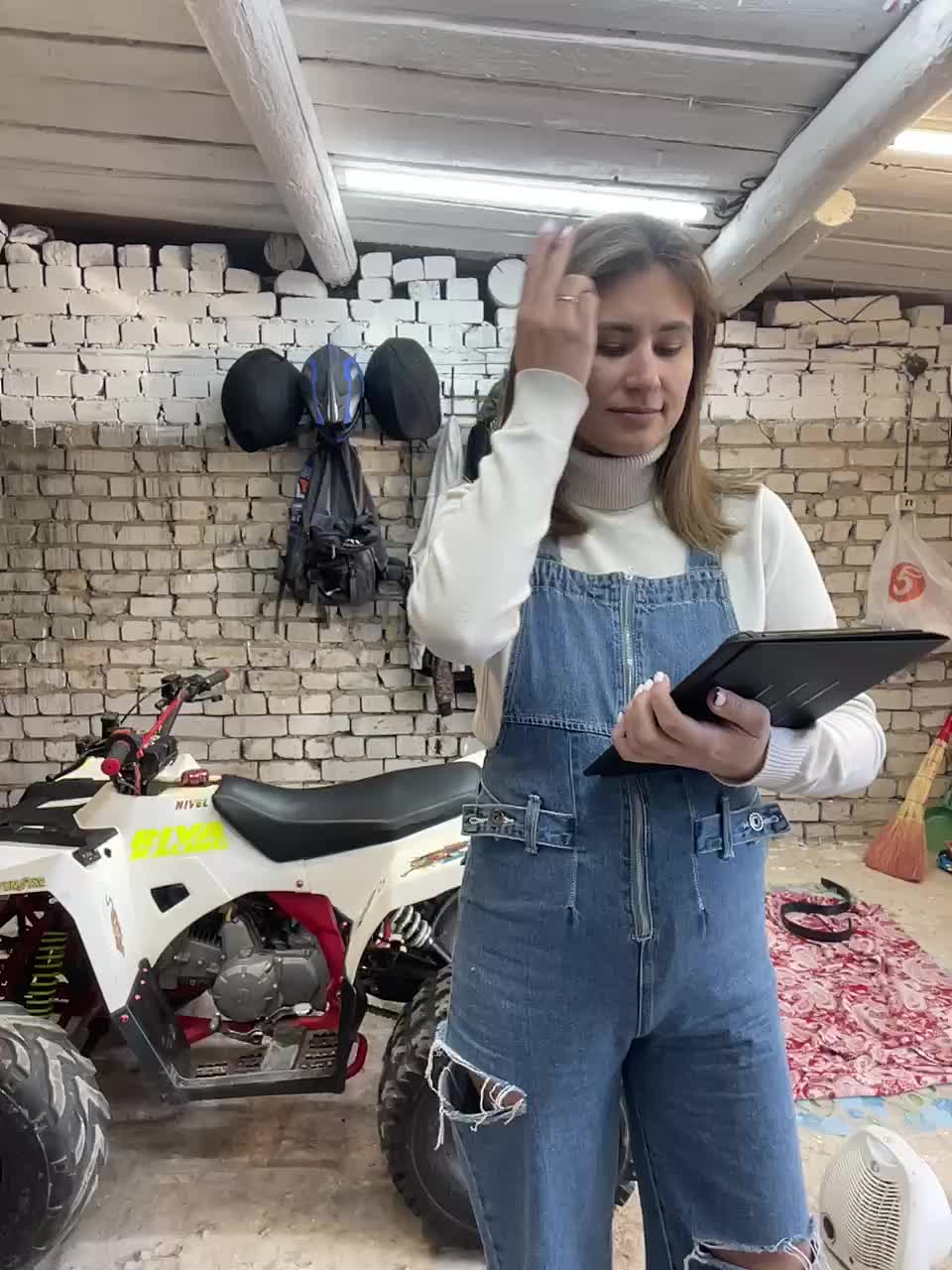 View or download file _breid_1 on 2024-09-25 from bongacams