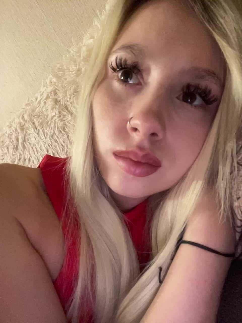 View or download file crystal1_1 on 2024-09-25 from bongacams