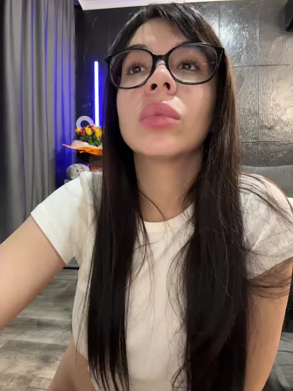 View or download file vero19nika on 2024-09-26 from bongacams