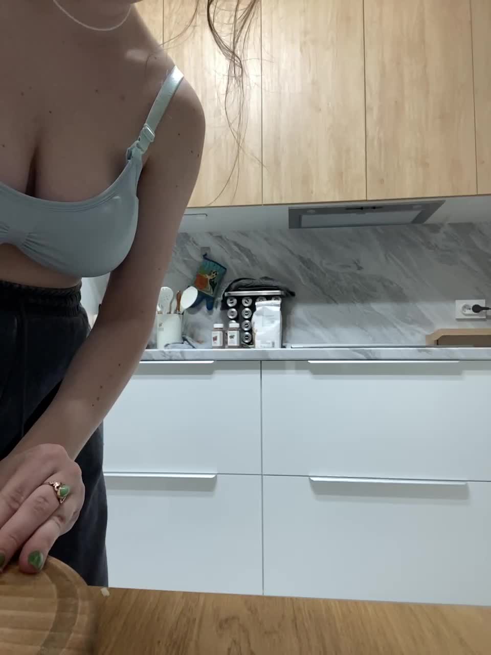 View or download file alcost on 2024-09-27 from bongacams