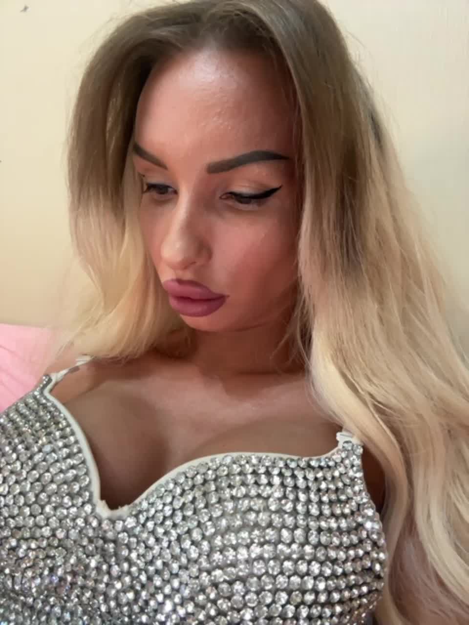 View or download file goldpussy69 on 2024-09-28 from bongacams