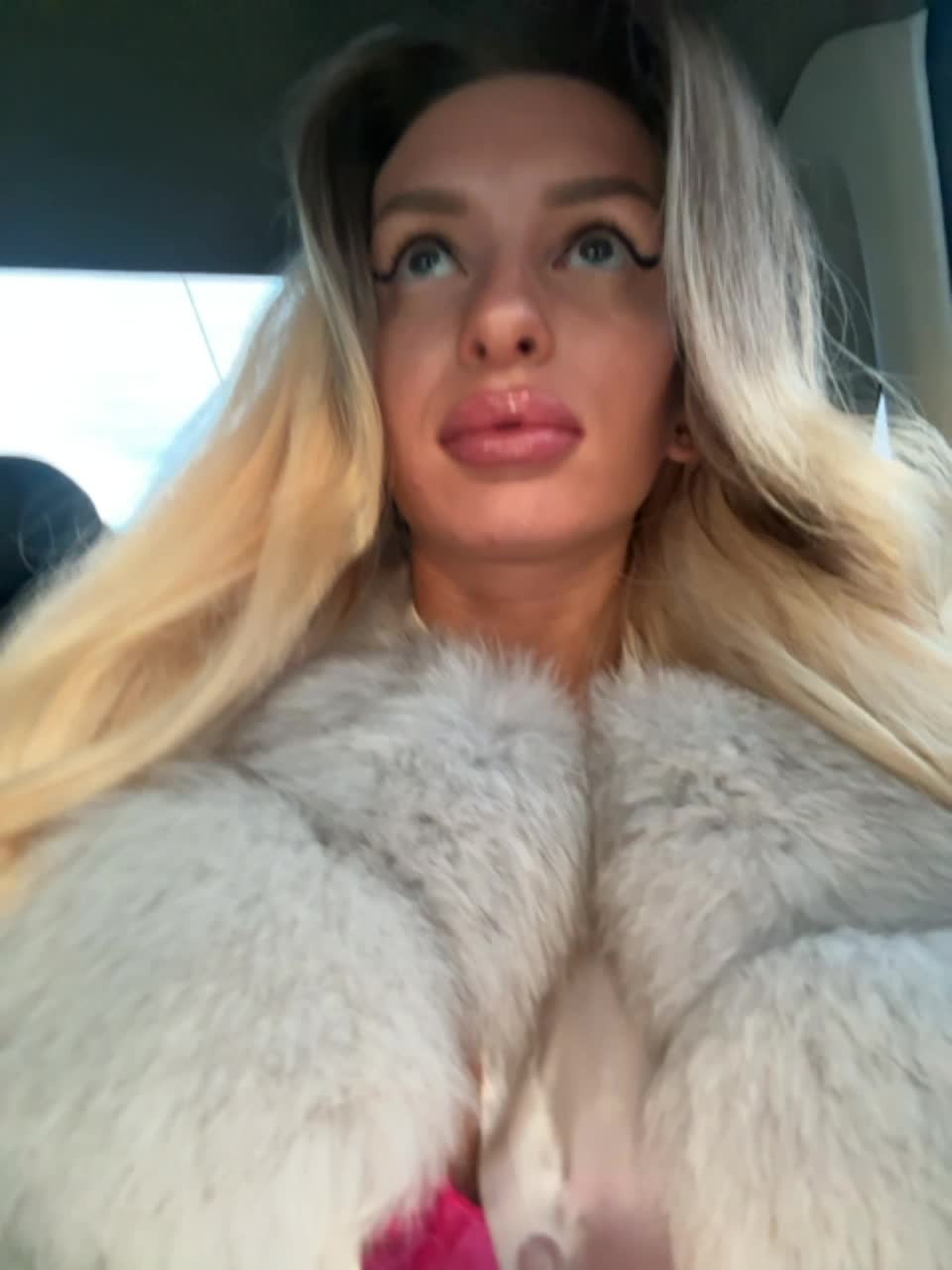 View or download file goldpussy69 on 2024-09-30 from bongacams