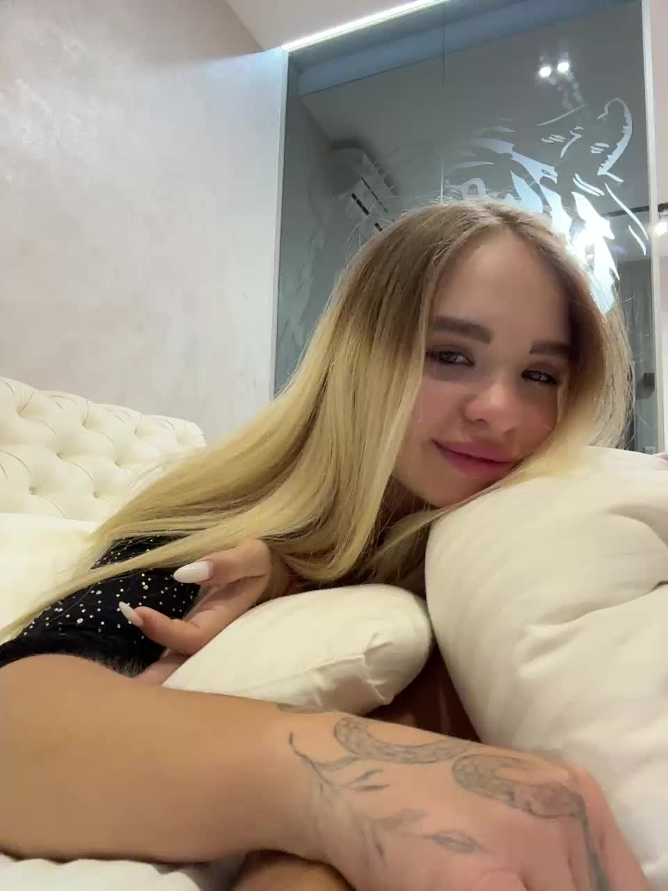 View or download file xkery on 2024-09-30 from bongacams