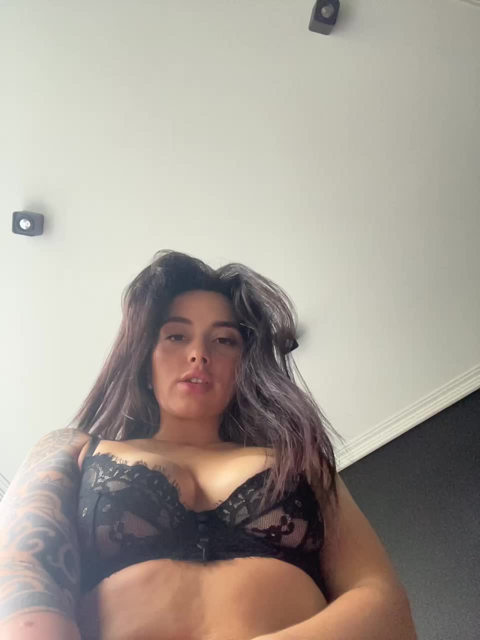 View or download file _bombshell_ on 2024-10-01 from bongacams