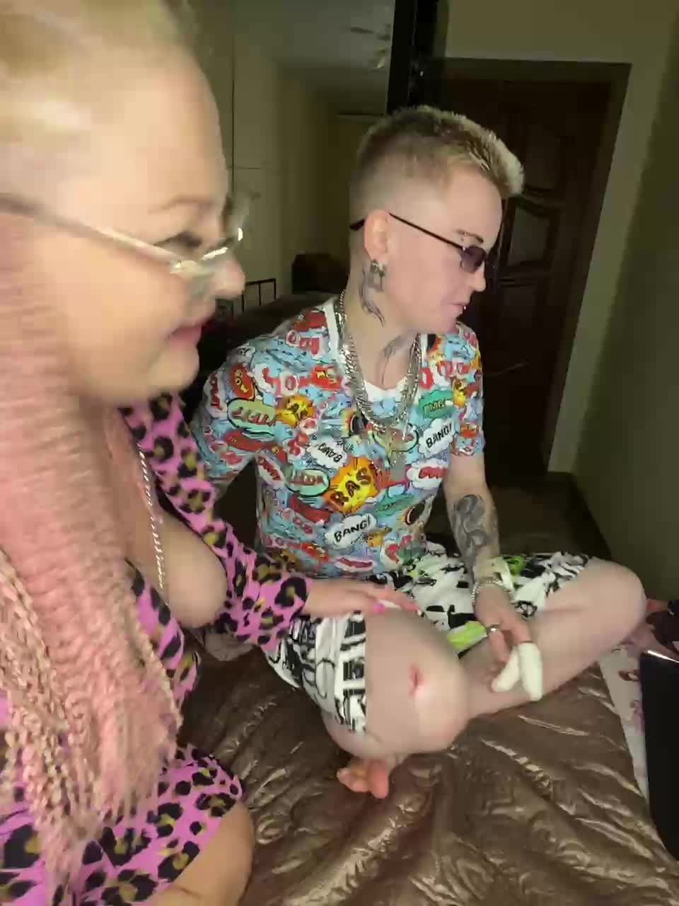 View or download file dvelesbyhi69 on 2024-10-01 from bongacams