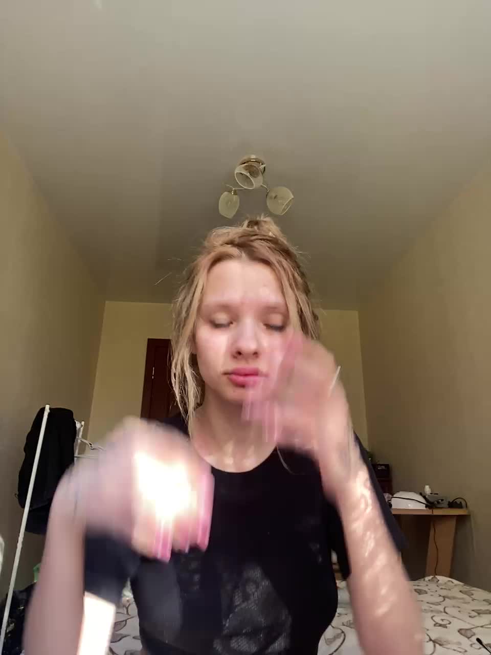 View or download file polinyshka on 2024-10-01 from bongacams