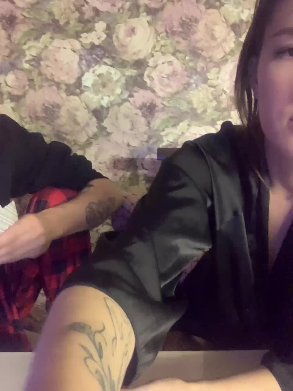 View or download file kaliss1599 on 2024-10-02 from bongacams