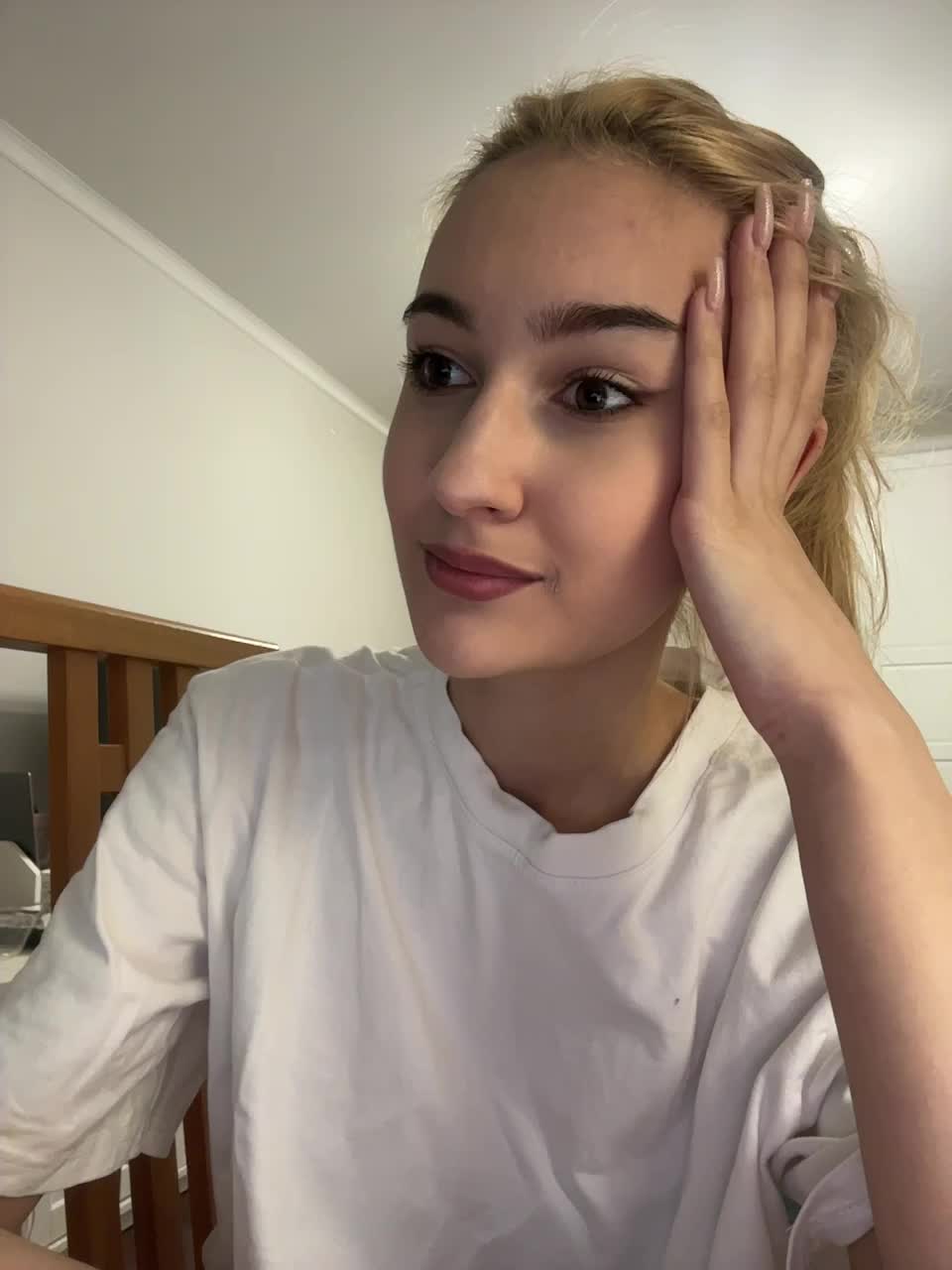 View or download file _lana_chester_ on 2024-10-04 from bongacams