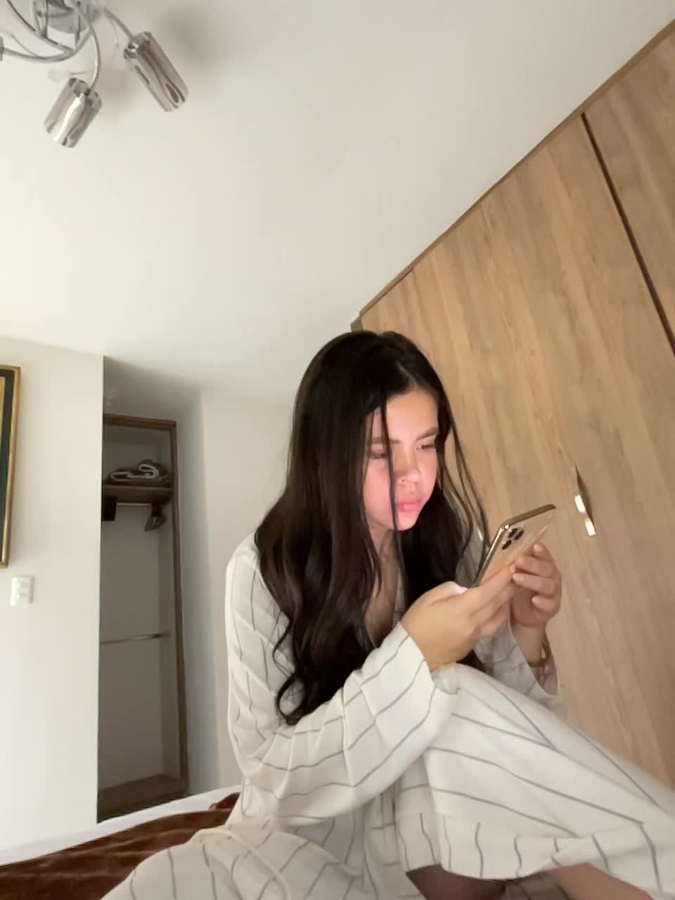 View or download file furelisse on 2024-10-04 from bongacams