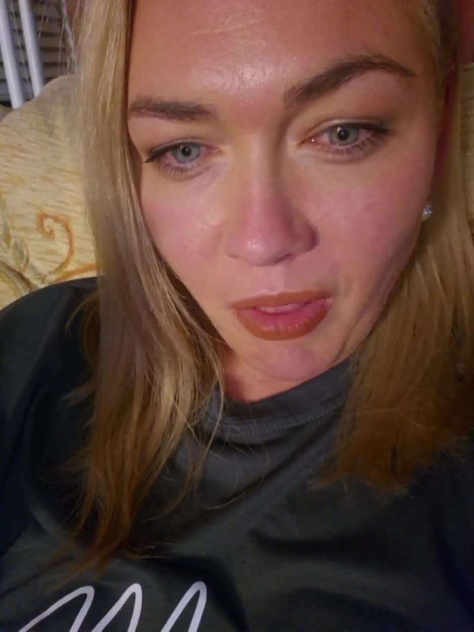 View or download file yesenia_1 on 2024-10-04 from bongacams