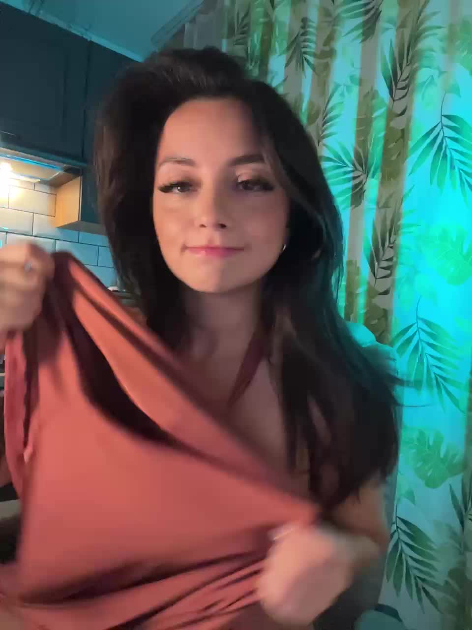 View or download file _bombshell_ on 2024-10-06 from bongacams