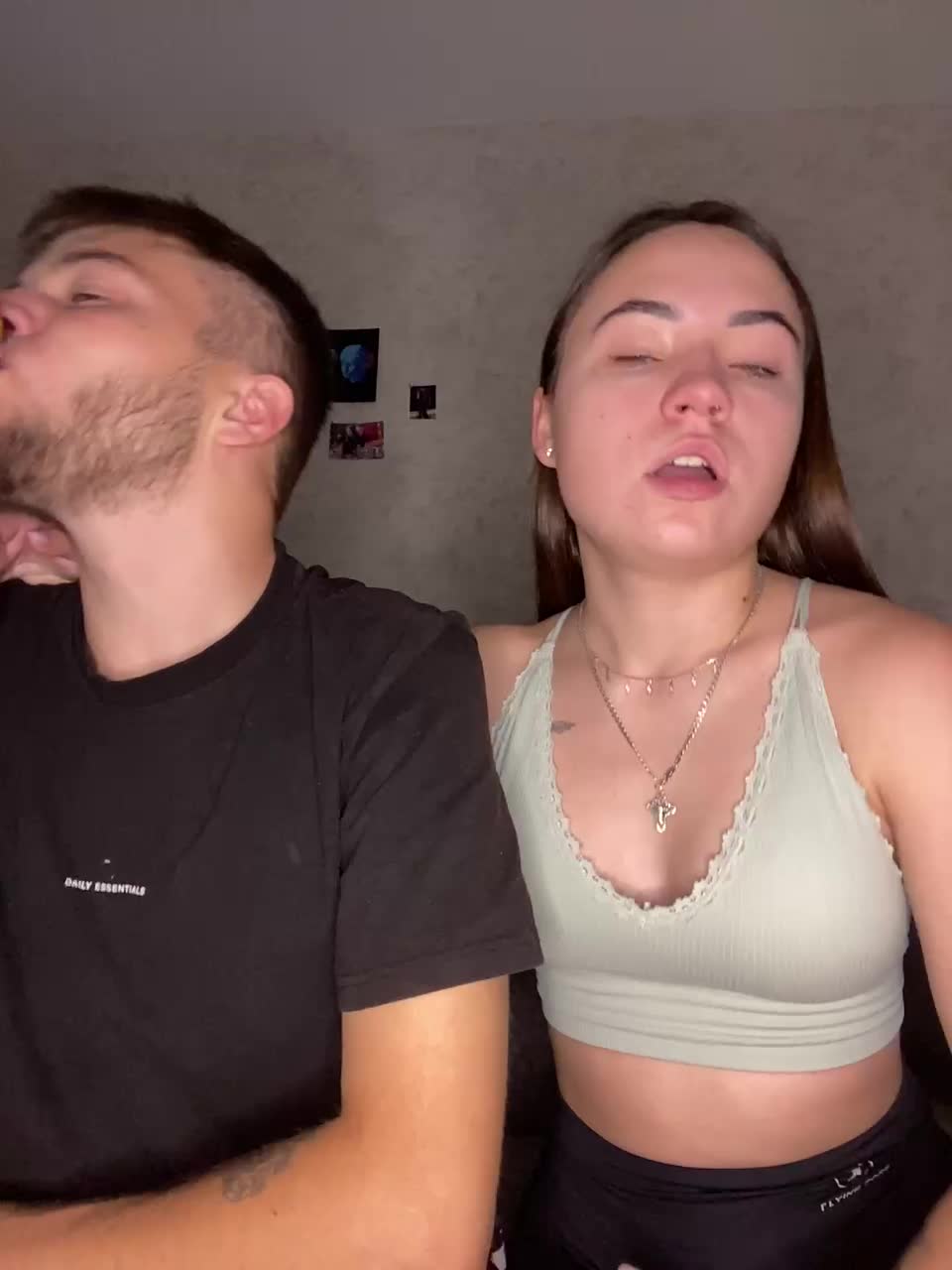 View or download file kapuaro20 on 2024-10-06 from bongacams