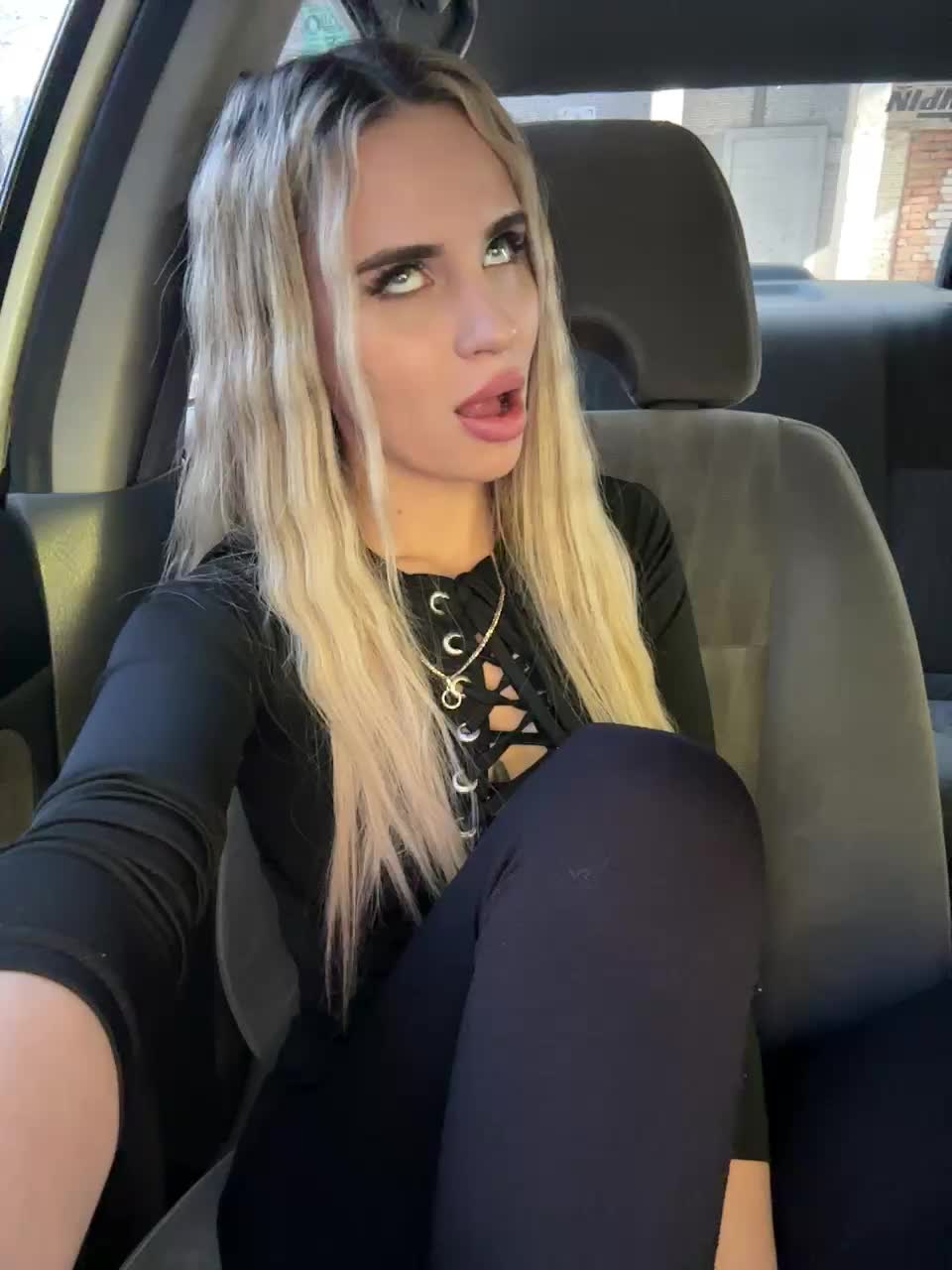 View or download file ledymiya on 2024-10-06 from bongacams