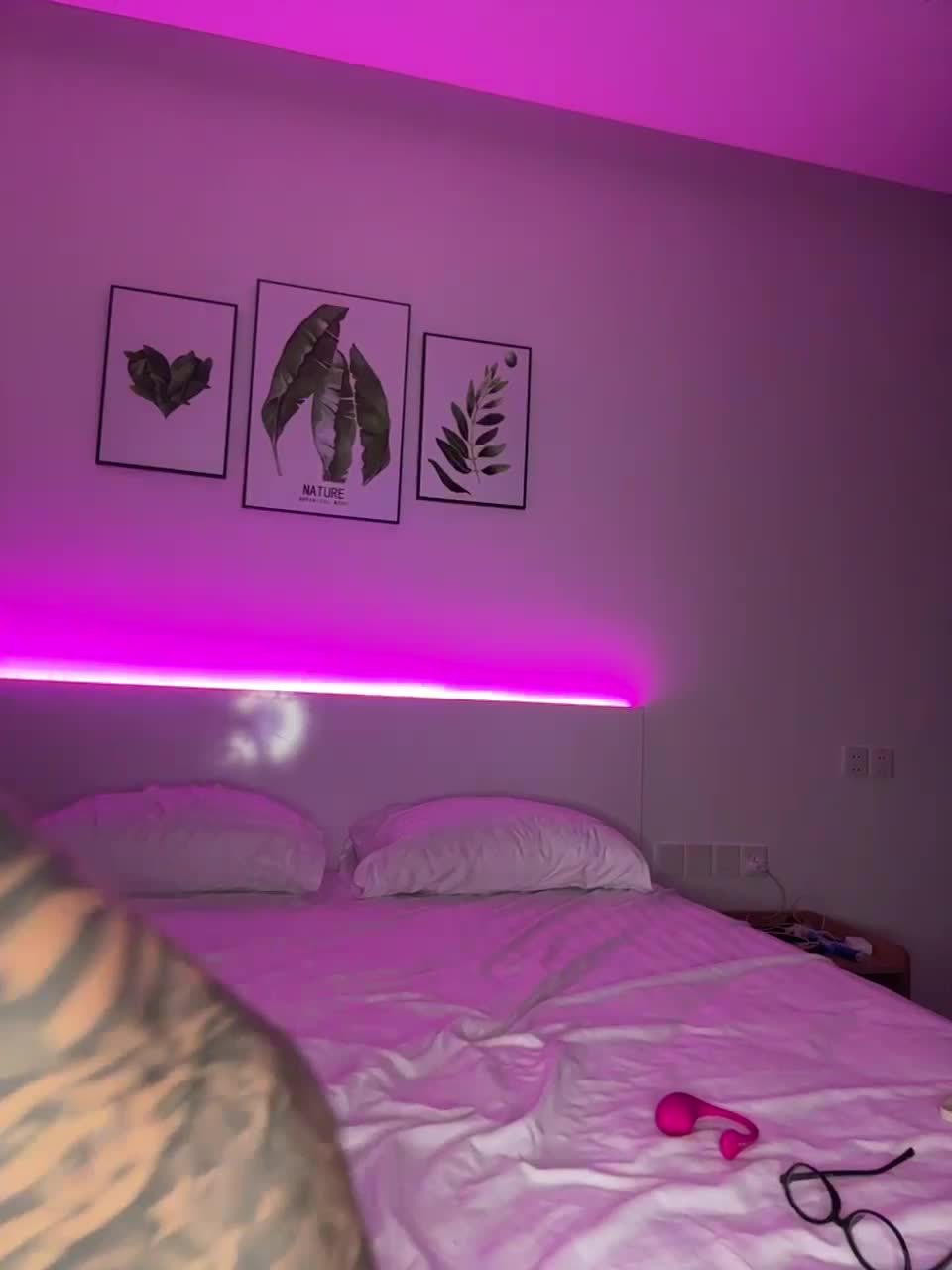 View or download file twins666 on 2024-10-06 from bongacams