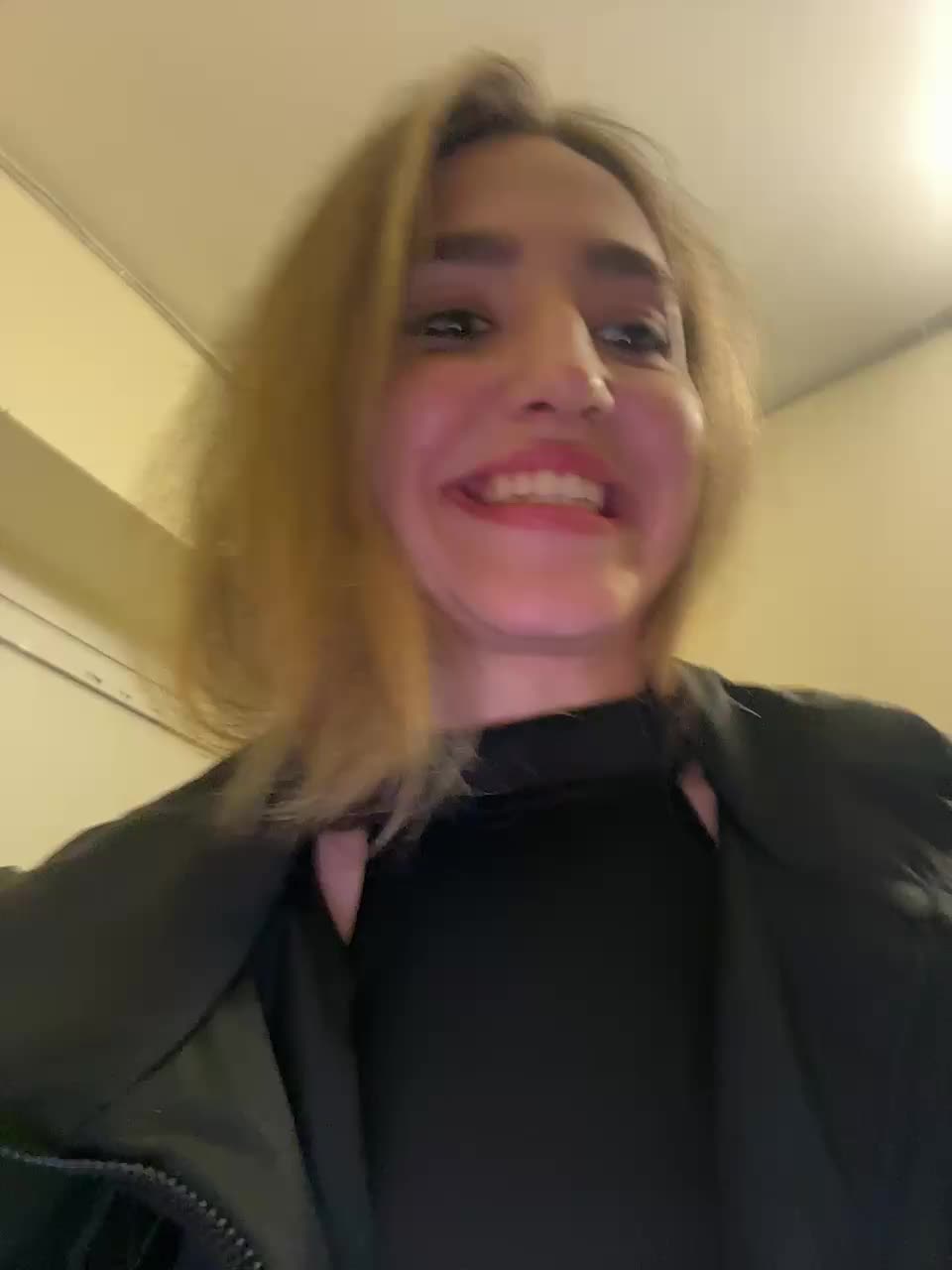 View or download file yololove on 2024-10-06 from bongacams