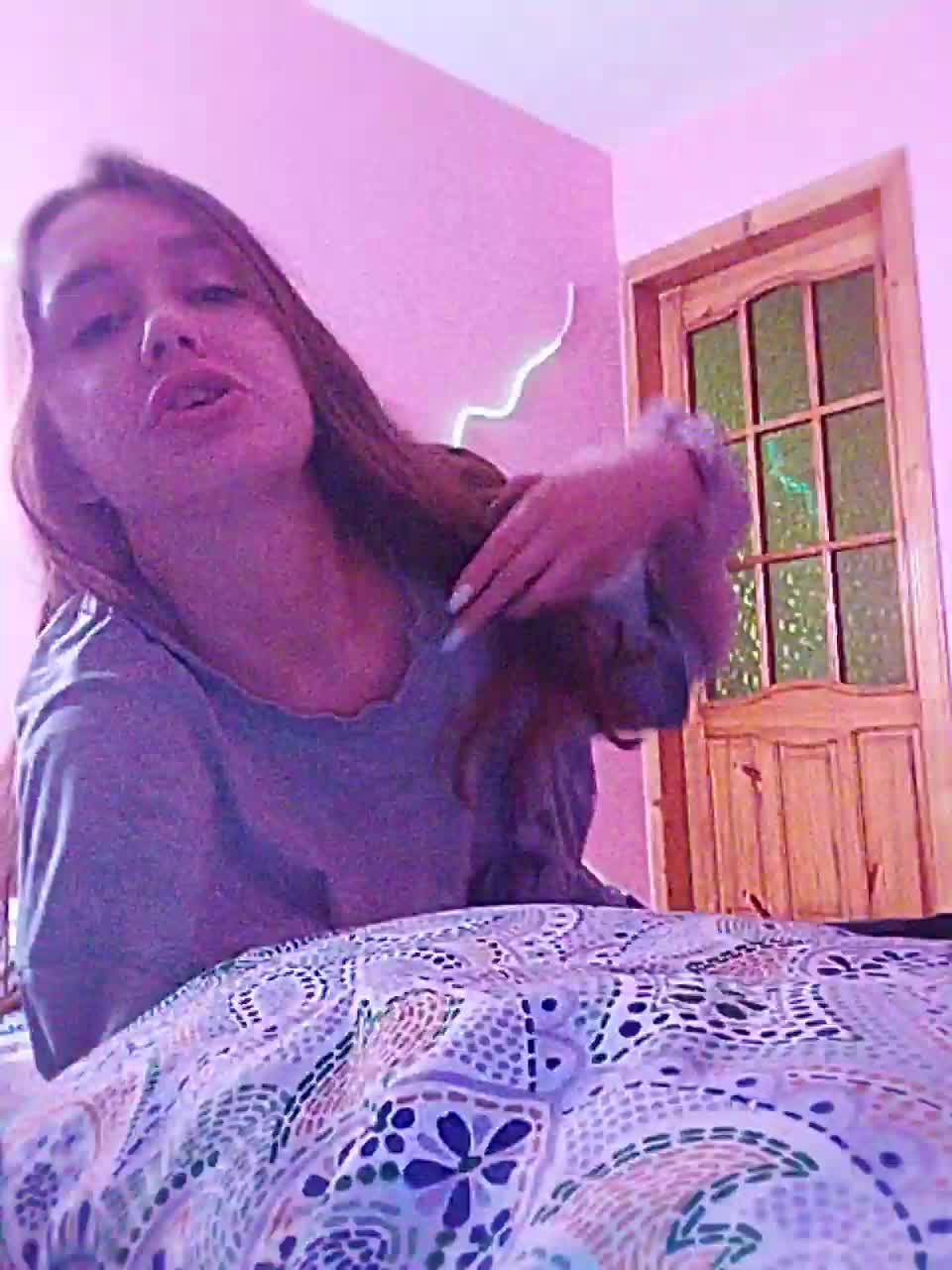 View or download file lateloverrr on 2024-10-08 from bongacams