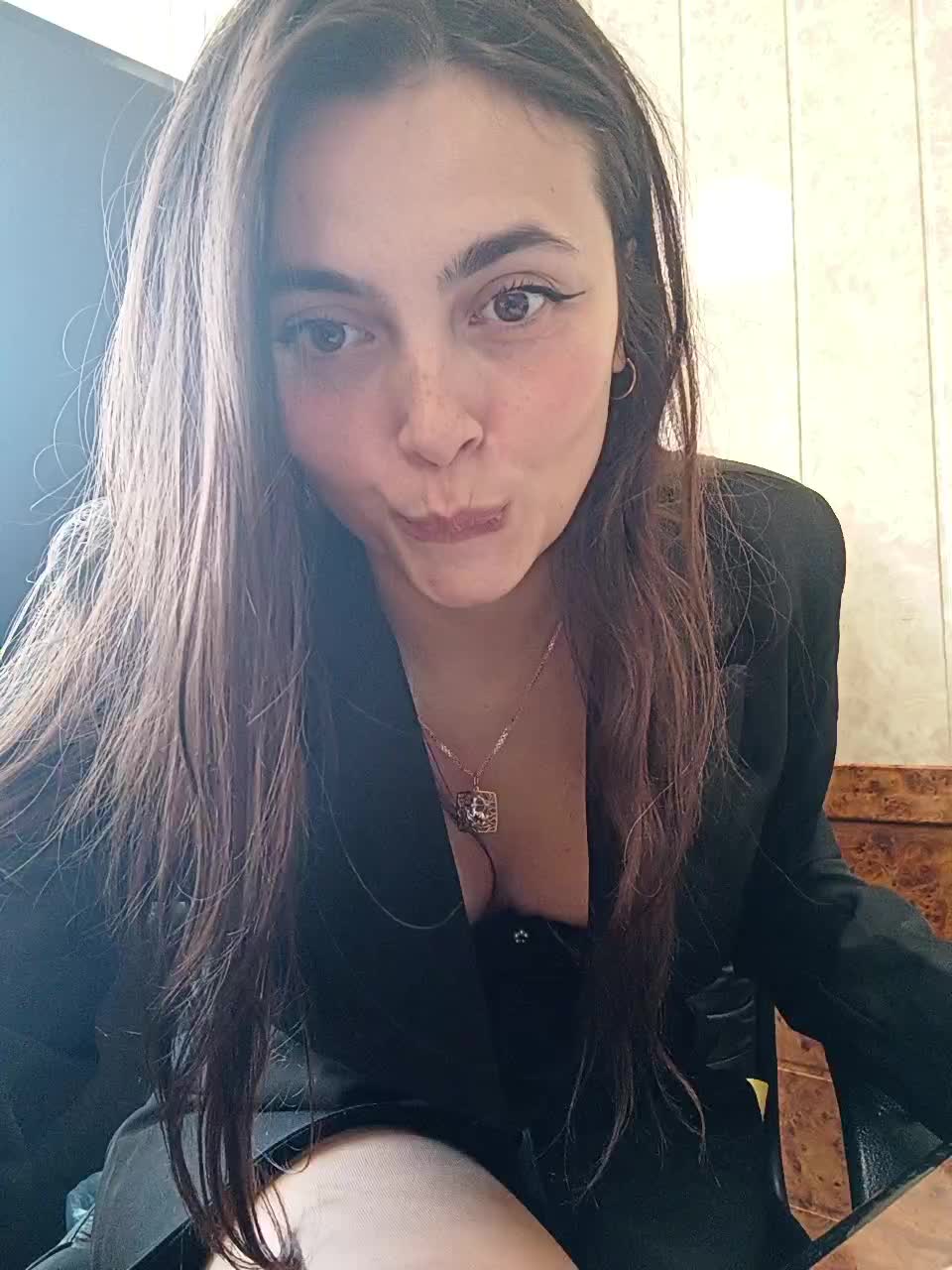 View or download file nikkysecrets on 2024-10-08 from bongacams