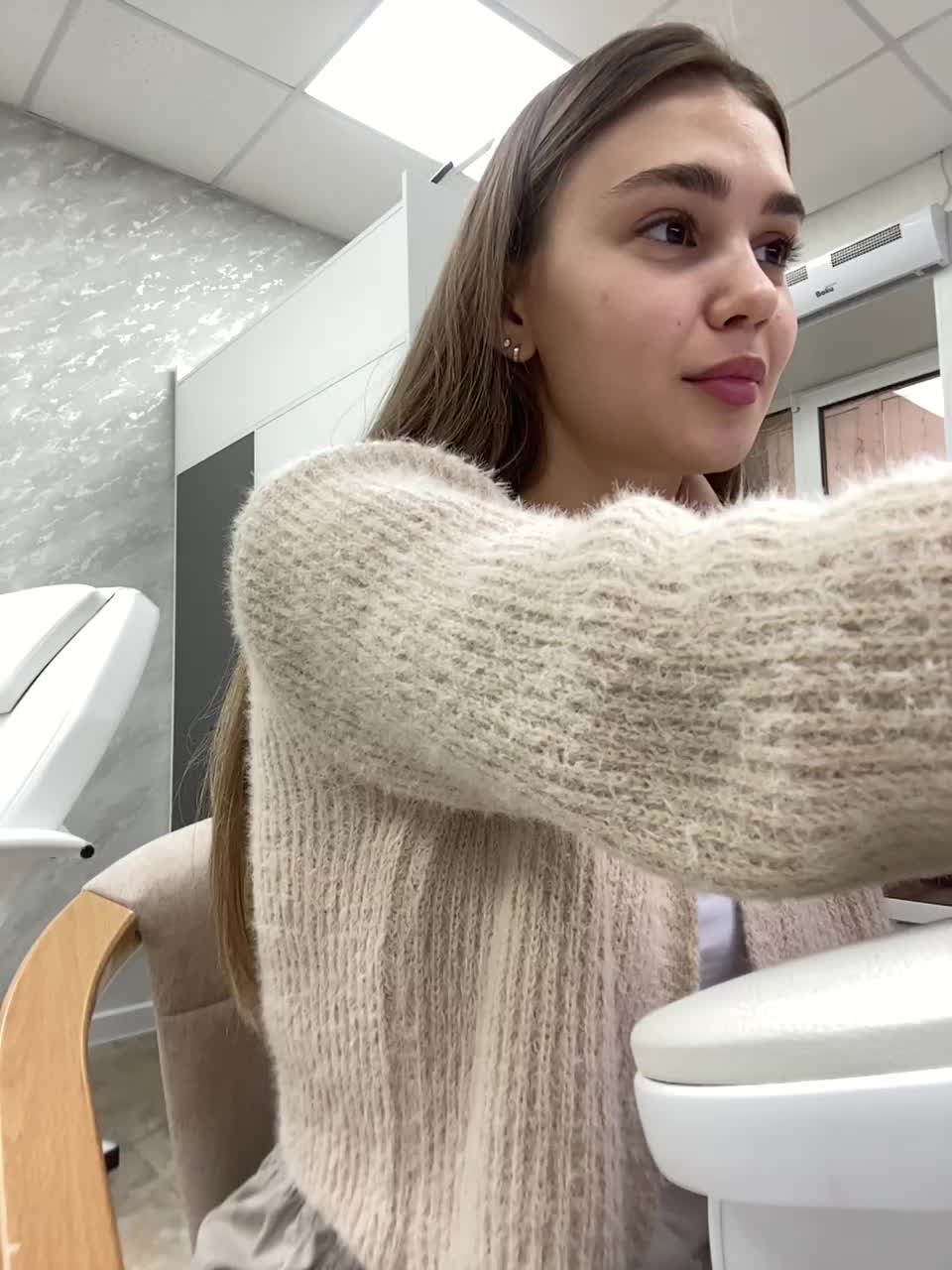 View or download file loli_fox4423 on 2024-10-09 from bongacams