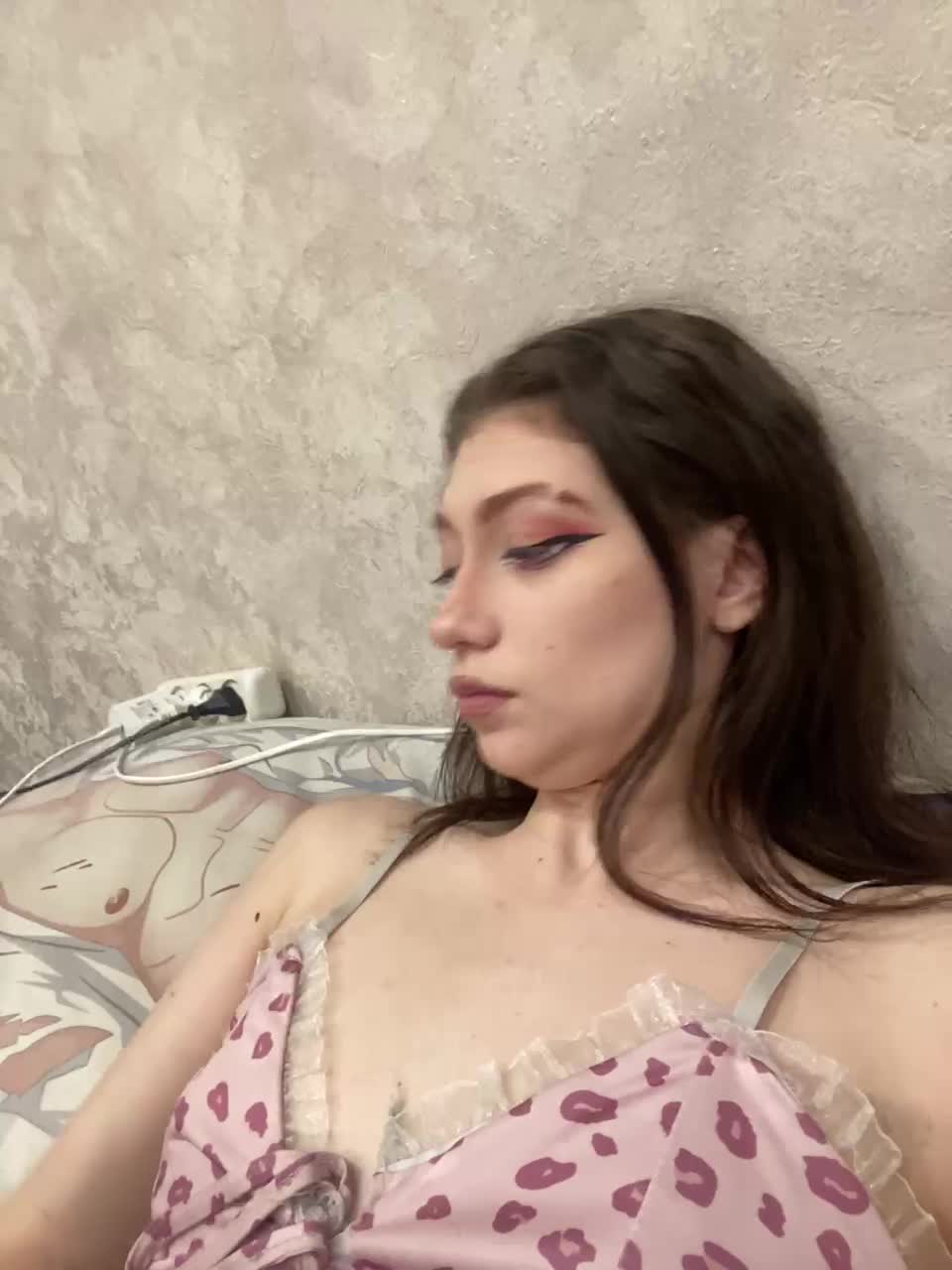 View or download file luckystar on 2024-10-09 from bongacams