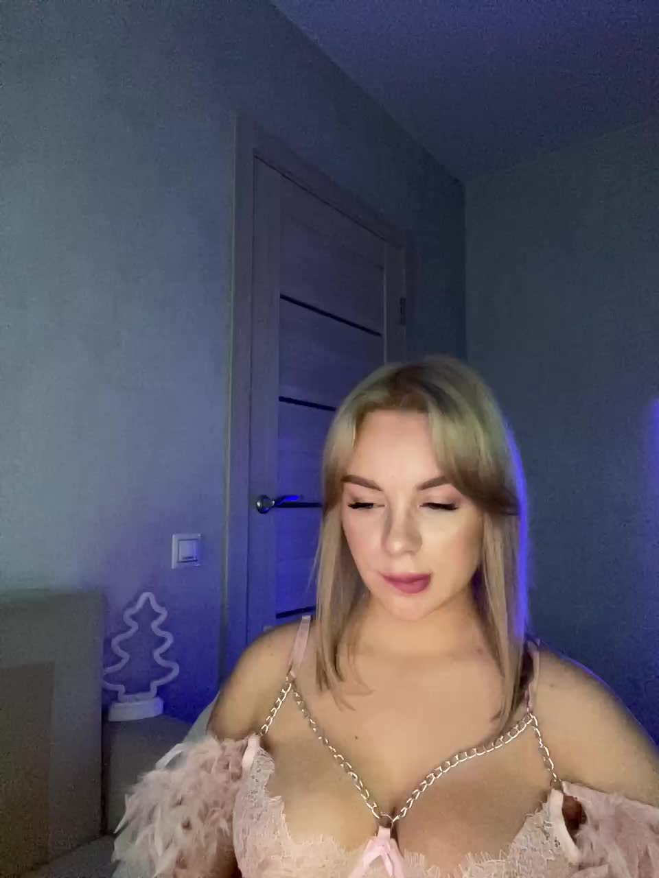 View or download file mila_m on 2024-10-09 from bongacams