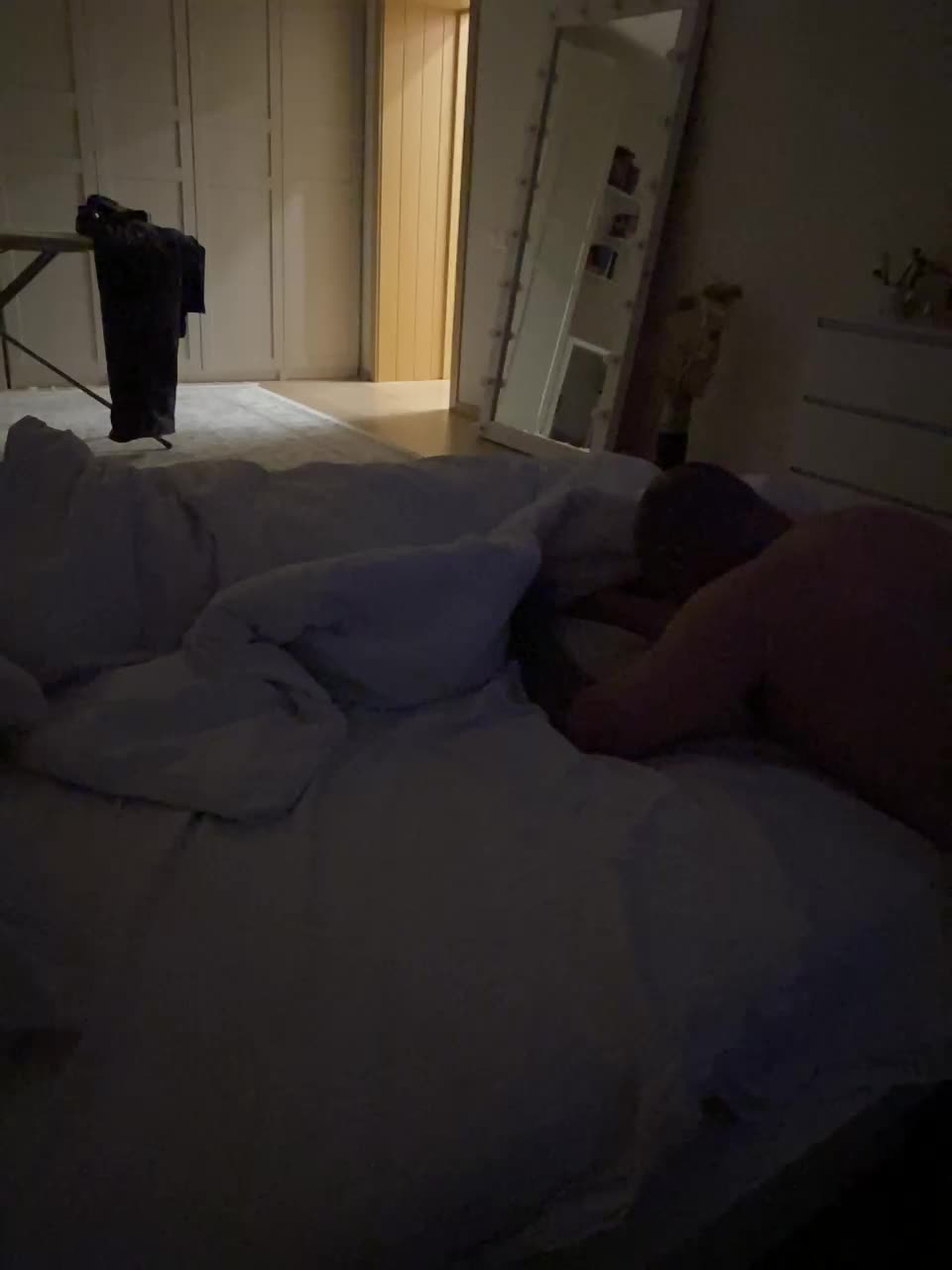 View or download file yugovi on 2024-10-10 from bongacams