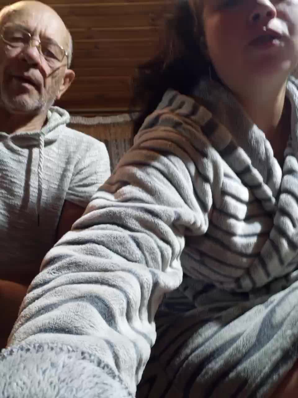 View or download file cindyxerics on 2024-10-11 from bongacams