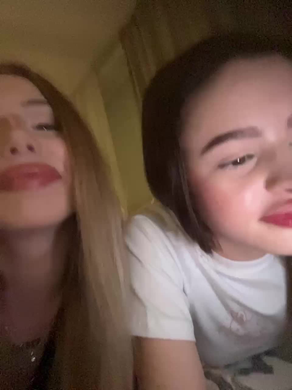 View or download file cutiemolly on 2024-10-11 from bongacams