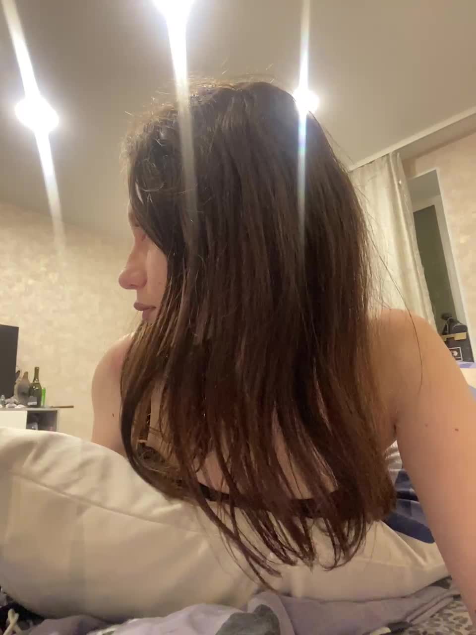 View or download file luckystar on 2024-10-11 from bongacams