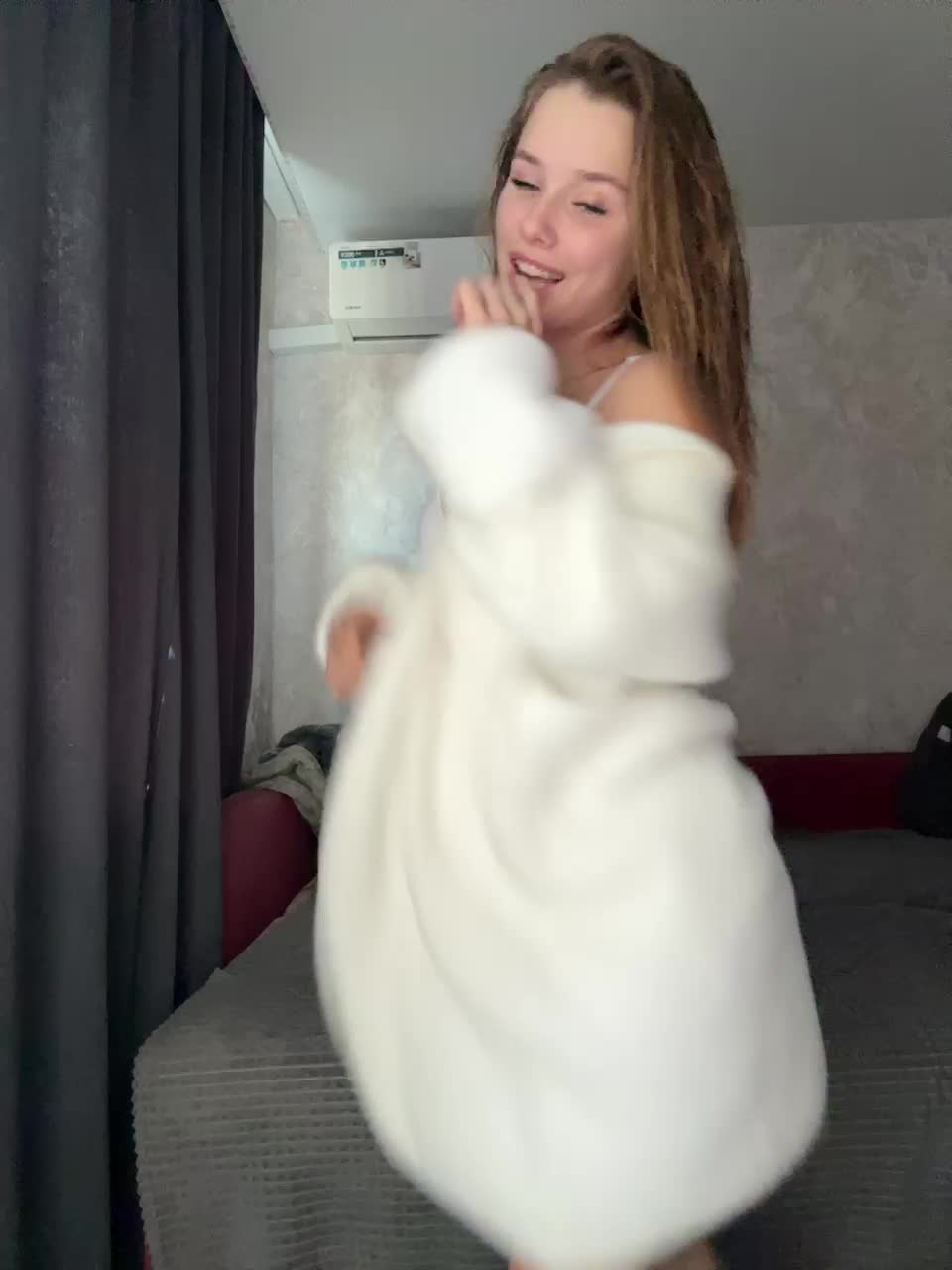 View or download file tati16 on 2024-10-11 from bongacams