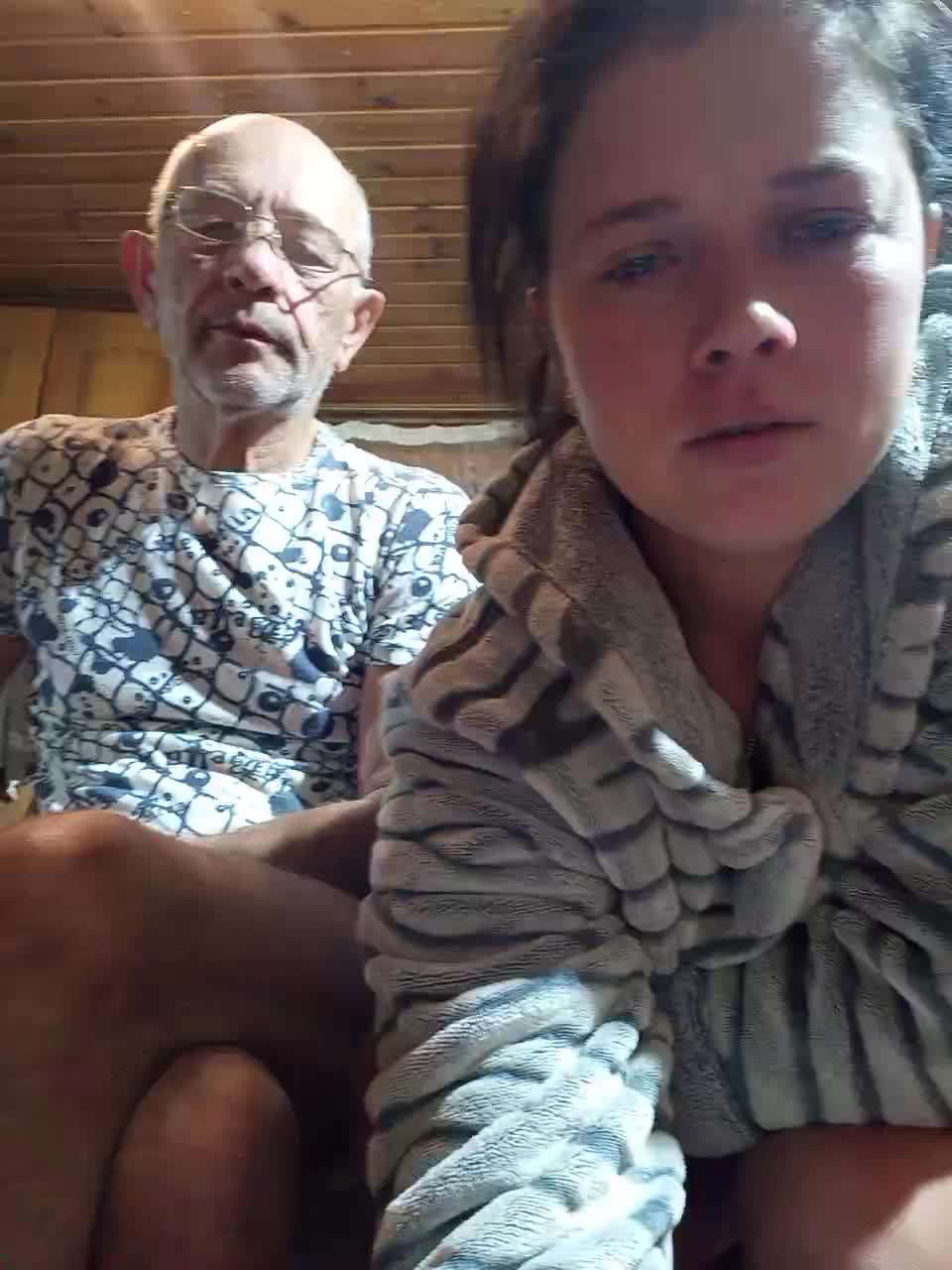 View or download file cindyxerics on 2024-10-12 from bongacams