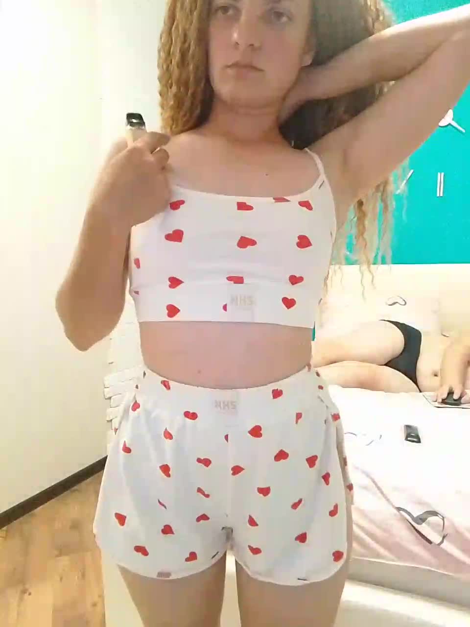 View or download file tristan_isolda on 2024-10-12 from bongacams