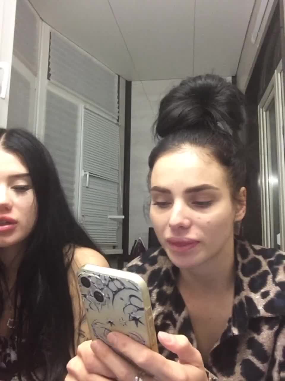 View or download file aleksandra_lis_1998 on 2024-10-14 from bongacams