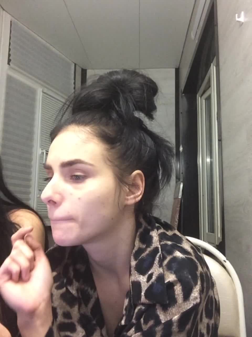 View or download file aleksandra_lis_1998 on 2024-10-14 from bongacams