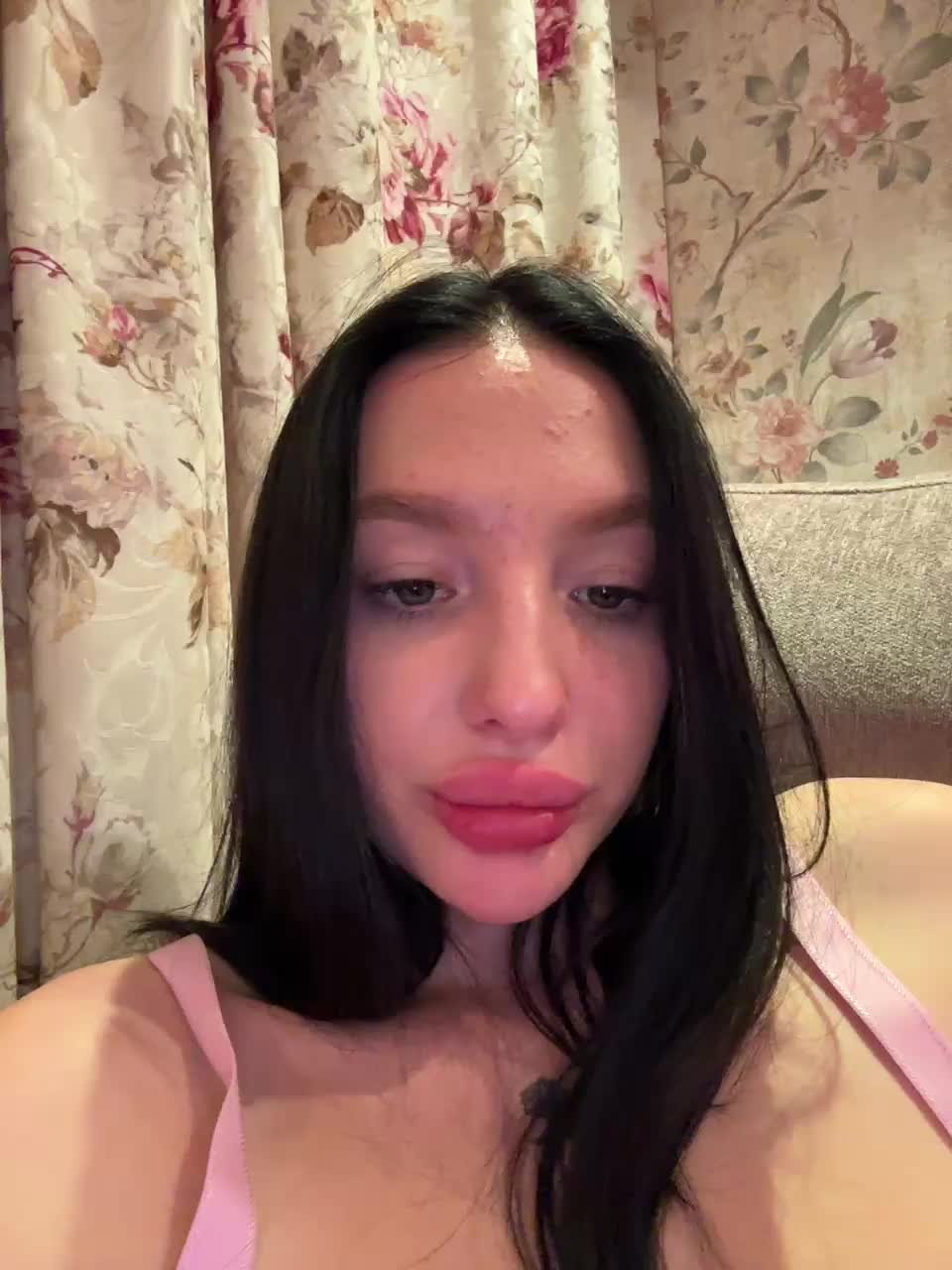 View or download file adeleadam666 on 2024-10-15 from bongacams