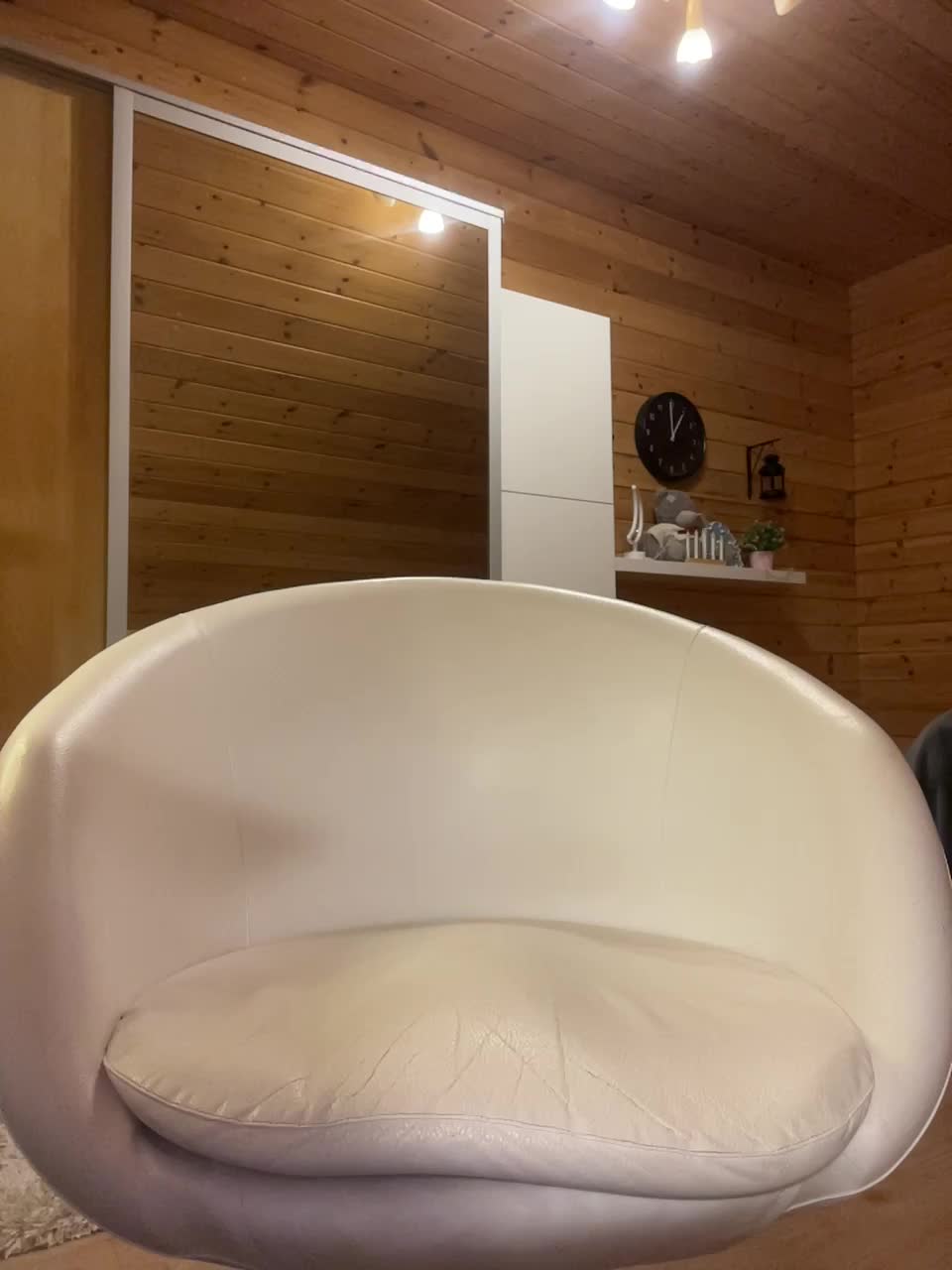 View or download file venessabrown on 2024-10-15 from bongacams