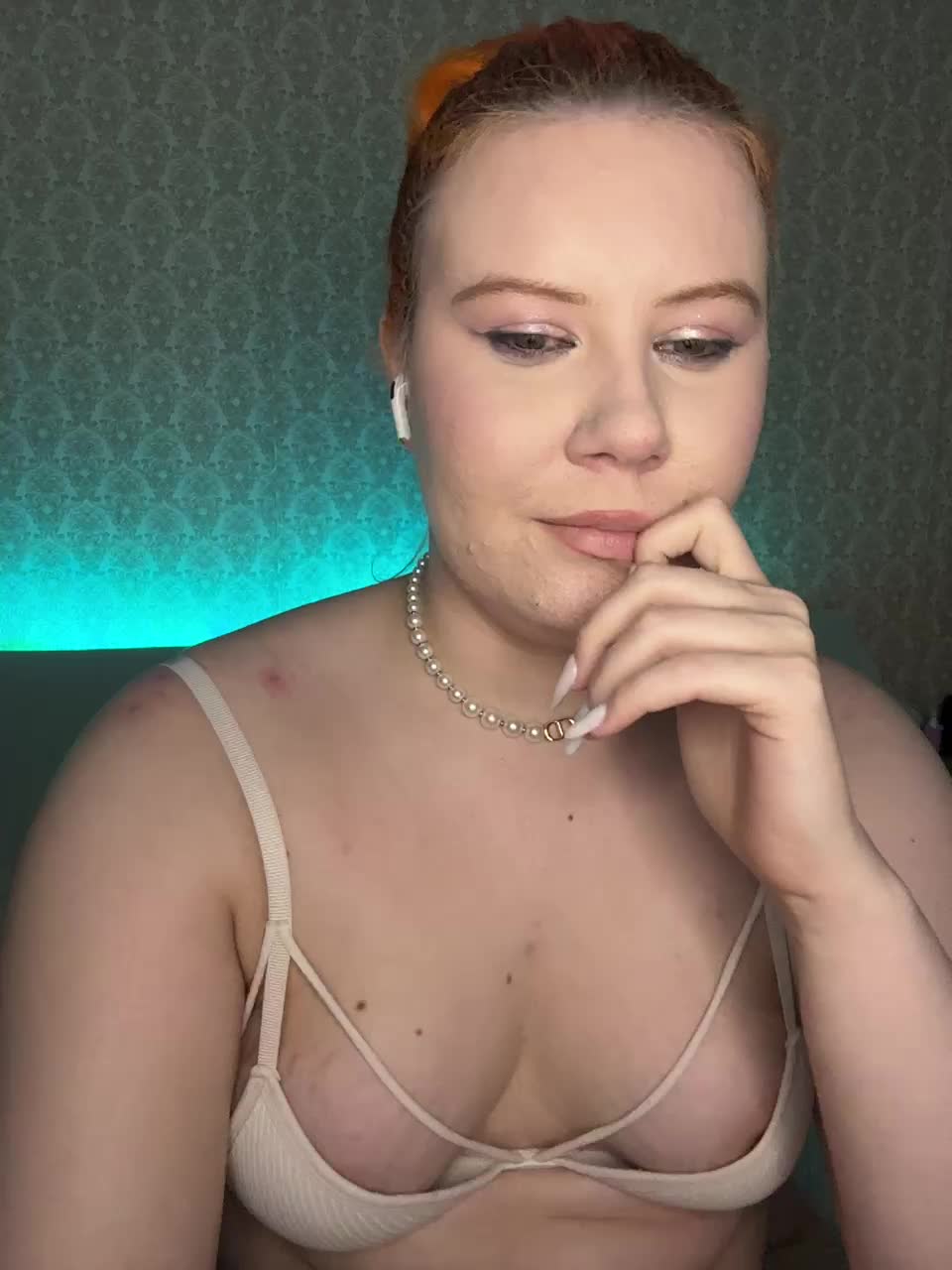 View or download file lunalu13 on 2024-10-16 from bongacams