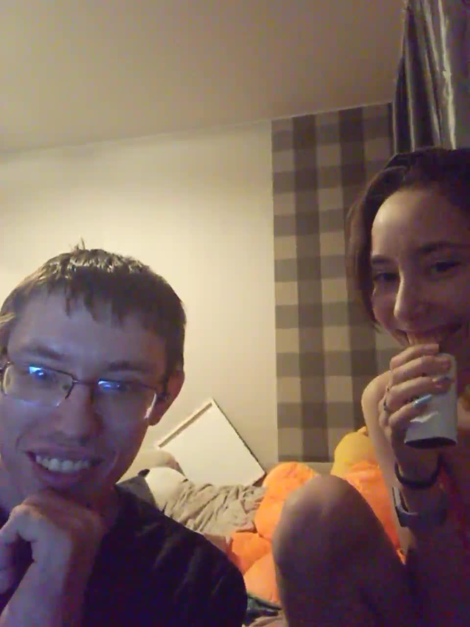 View or download file angelsgrup on 2024-10-17 from bongacams