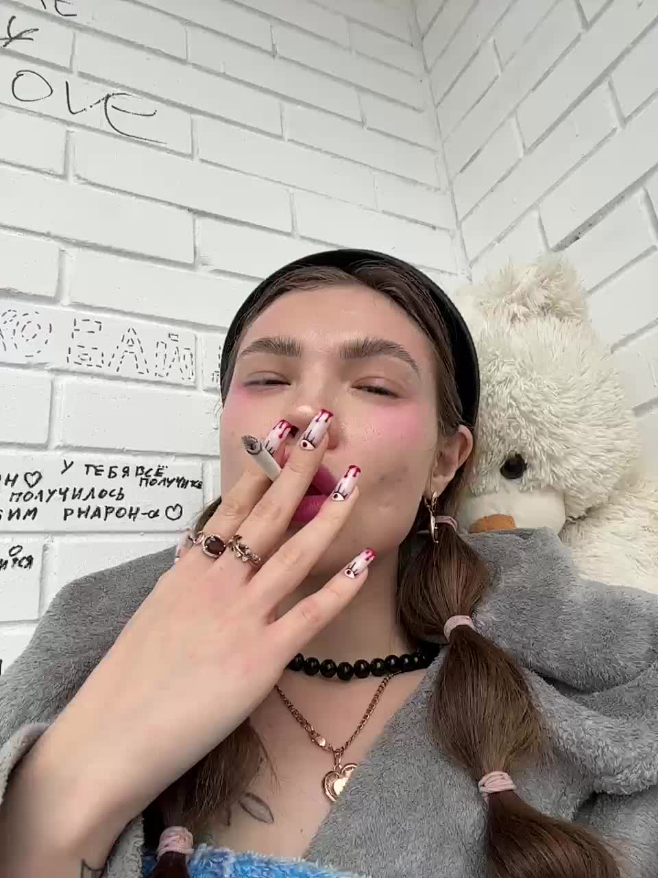 View or download file emmagoodgirl on 2024-10-18 from bongacams