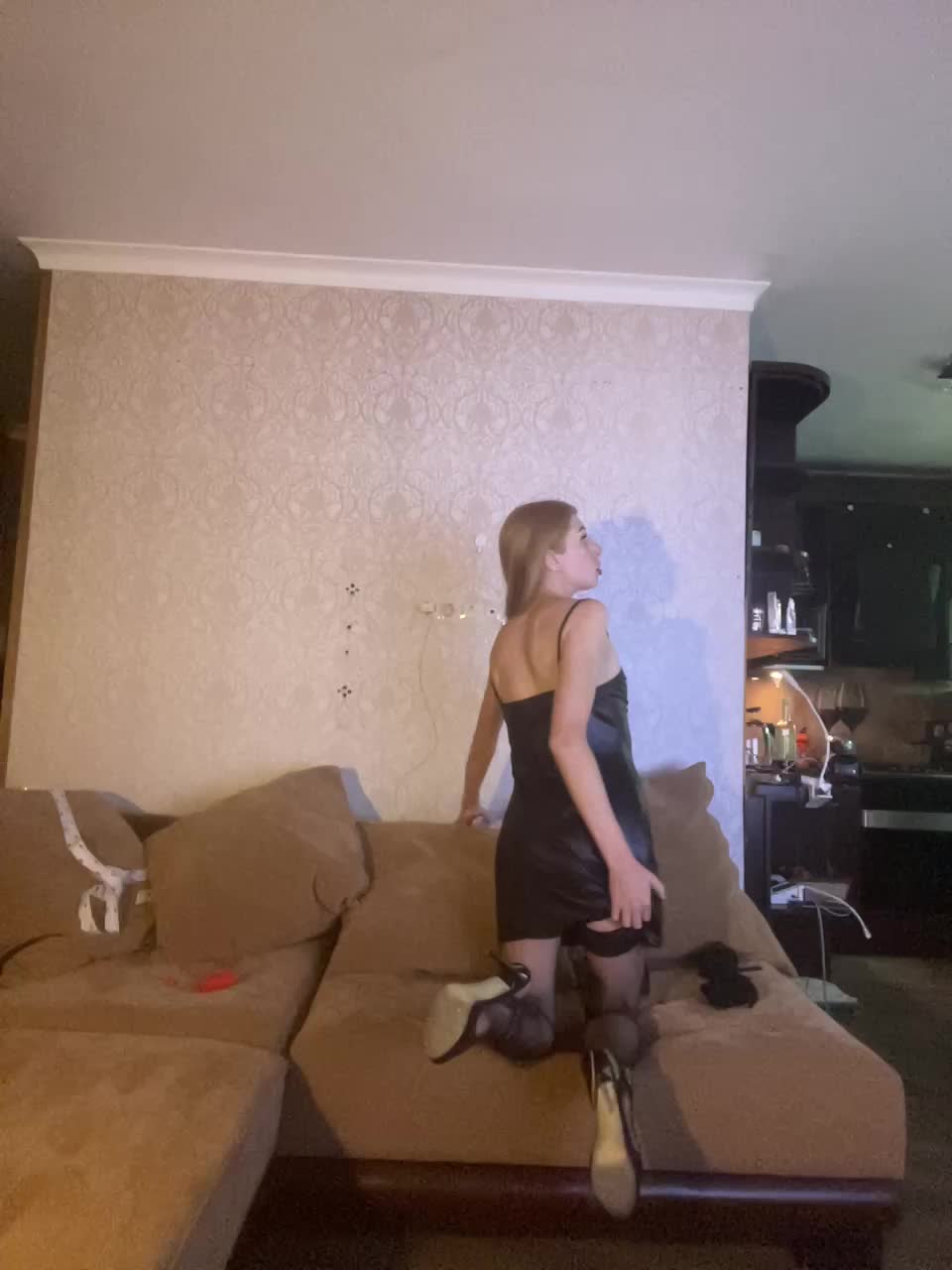 View or download file annamaks12 on 2024-10-19 from bongacams