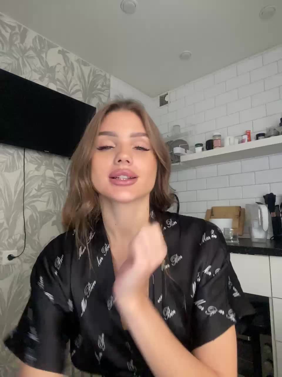 View or download file sweetymia on 2024-10-19 from bongacams