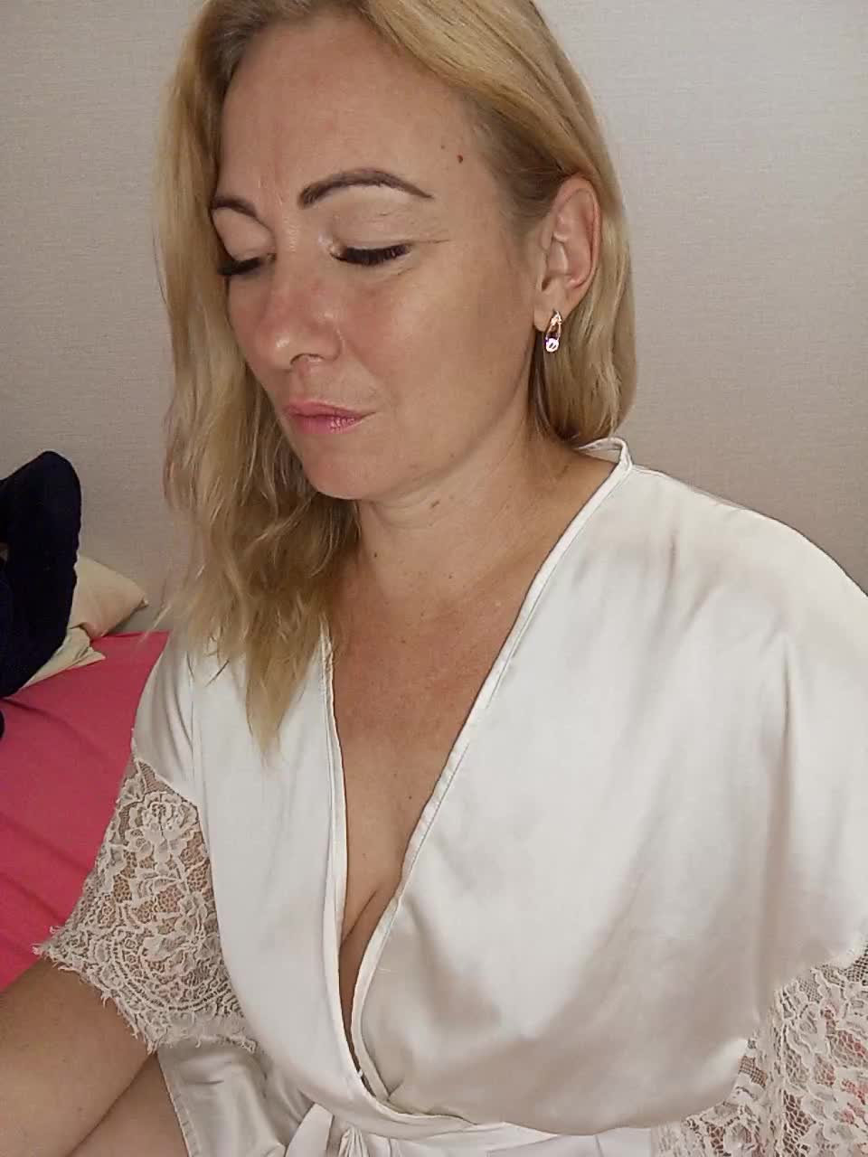 View or download file _ameli__ on 2024-10-20 from bongacams