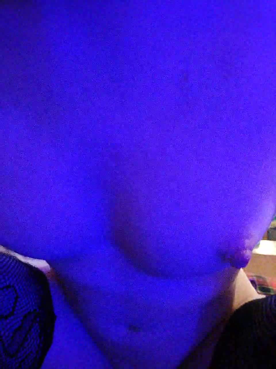 View or download file maybellin on 2024-10-20 from bongacams