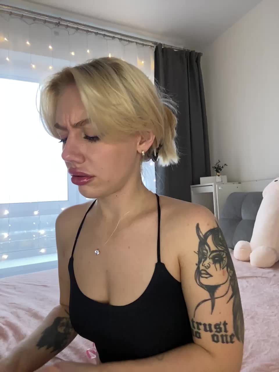 View or download file larivaisss on 2024-10-23 from bongacams