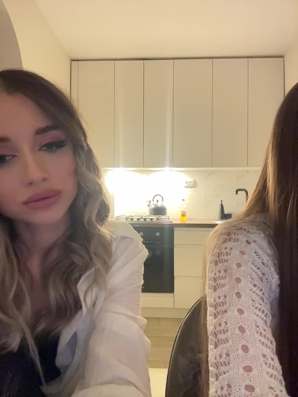 View or download file emilyandmira on 2024-10-26 from bongacams