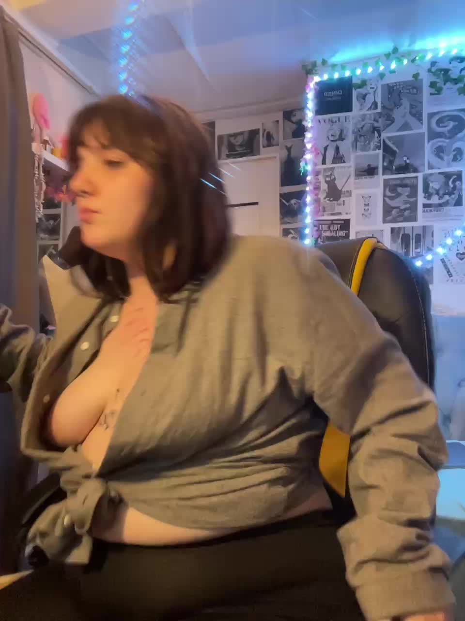 View or download file danellera on 2024-10-27 from bongacams